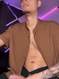 bigryann23 — Stripchat recorded stream image, 18.01.2026 02:50