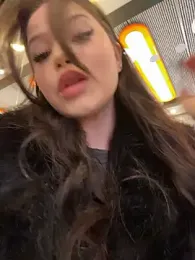 Chloe__Moon — Stripchat recorded stream image, 18.01.2026 14:00