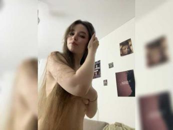 YourLadyyy — Bongacams recorded stream screenshot (18 Jan 2026)