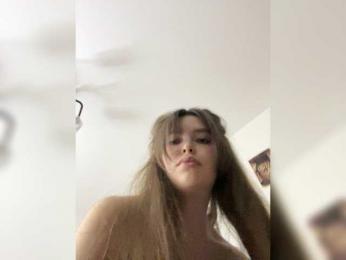 YourLadyyy — Bongacams recorded stream screenshot (18 Jan 2026)