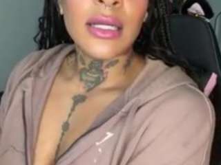 iambaldheadbrittany — Camsoda recorded stream image, 19.01.2026 15:20