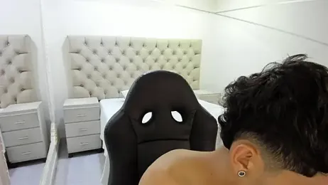 JhoanLeandro — Stripchat recorded stream image, 21.01.2026 04:40