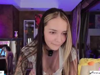 oooops__ — Chaturbate recorded stream image, 02.03.2025 19:10