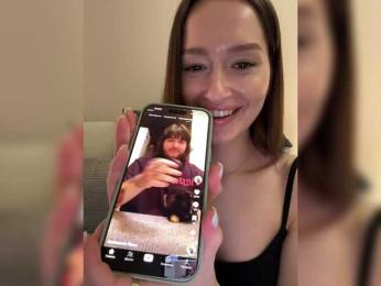 whiteTEA — Bongacams recorded stream image, 21.01.2026 20:40