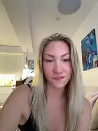 LuisaBecker — Stripchat recorded stream image, 23.01.2026 12:20