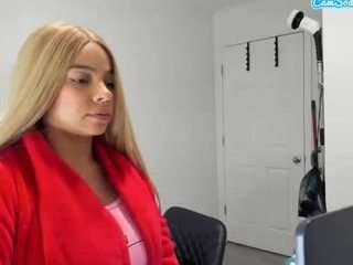 victoria-chicas — Camsoda recorded stream image, 25.01.2026 10:40