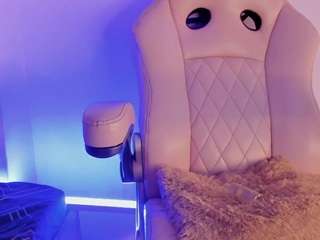 mia-royal — Camsoda recorded stream image, 26.01.2026 21:30