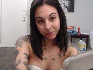 dahliaexotica — Camsoda recorded stream image, 27.01.2026 19:50