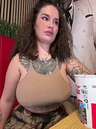 TattooGirlAlia — Stripchat recorded stream image, 28.01.2026 14:40