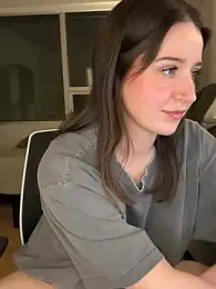 nerdynina — Stripchat recorded stream image, 01.02.2026 00:20