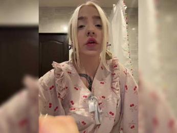 LittleDelora — Bongacams recorded stream screenshot (01 Feb 2026)