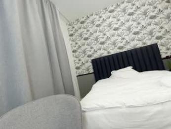 ehotlovea — Chaturbate recorded stream screenshot (03 Mar 2025)