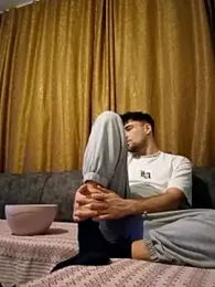 Yasinyasin7 — Stripchat recorded stream screenshot (02 Feb 2026)