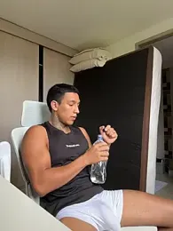 sendfer — Stripchat recorded stream image, 02.02.2026 19:00