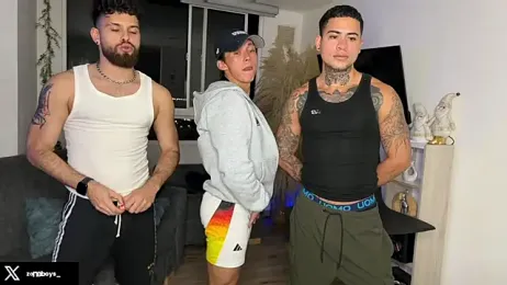 zoneboys — Stripchat recorded stream image, 05.02.2026 00:20