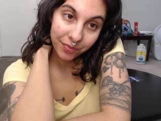dahliaexotica — Camsoda recorded stream image, 05.02.2026 19:00
