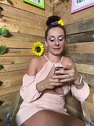 therealbeverlycious — Stripchat recorded stream image, 05.02.2026 21:40