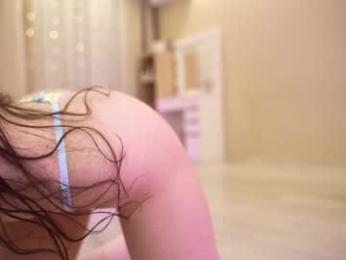 queenelia — Chaturbate recorded stream screenshot (06 Feb 2026)