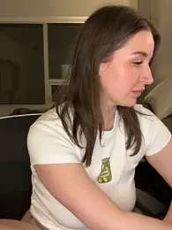 nerdynina — Stripchat recorded stream image, 07.02.2026 00:30