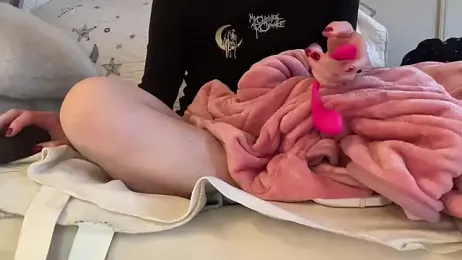 18yoteenvirgin — Stripchat recorded stream screenshot (07 Feb 2026)