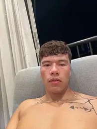 Logan_smith1 — Stripchat recorded stream image, 07.02.2026 19:00