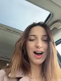 DollyTall — Stripchat recorded stream image, 09.02.2026 07:20