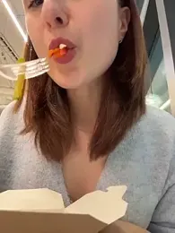 Dina_Tease — Stripchat recorded stream image, 09.02.2026 12:00
