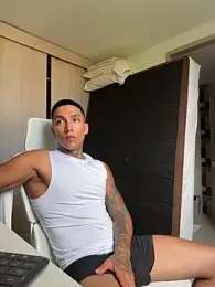 sendfer — Stripchat recorded stream image, 09.02.2026 19:00
