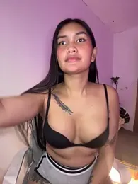 iDareUtoLoveMe — Stripchat recorded stream screenshot (10 Feb 2026)