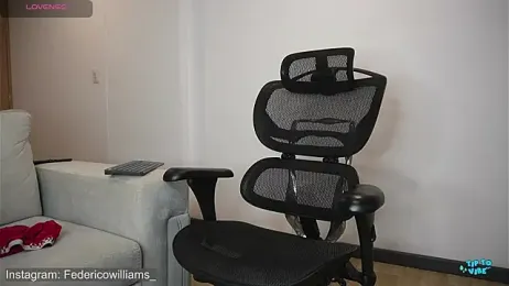 Derek_w — Stripchat recorded stream image, 11.02.2026 23:00