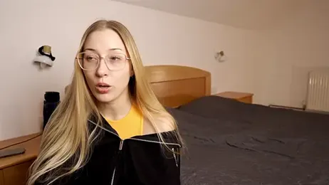 foxeslovefoxes — Stripchat recorded stream image, 13.02.2026 13:10