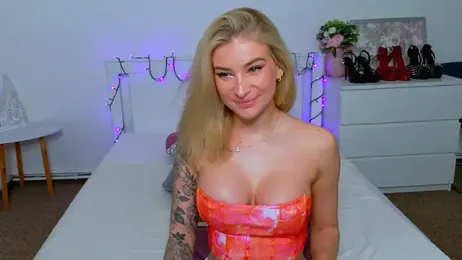 Lia_Benini — Stripchat recorded stream image, 14.02.2026 09:20