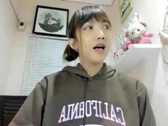 xdreamangel — Chaturbate recorded stream screenshot (15 Feb 2026)