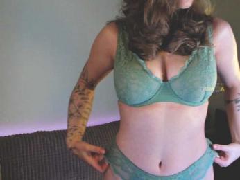 Adamova_Eva — Bongacams recorded stream image, 05.03.2025 19:20