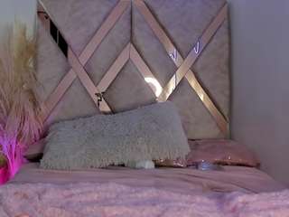 dana-curly — Camsoda recorded stream screenshot (18 Feb 2026)