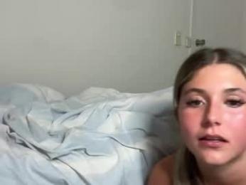 missemelia7 — Chaturbate recorded stream image, 18.02.2026 07:30