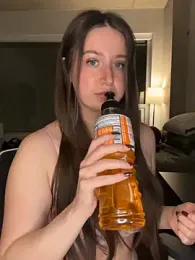 nerdynina — Stripchat recorded stream image, 19.02.2026 02:50