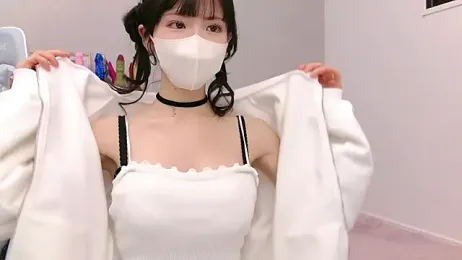 -minami- — Stripchat recorded stream screenshot (19 Feb 2026)