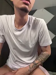 bigryann23 — Stripchat recorded stream image, 19.02.2026 14:10