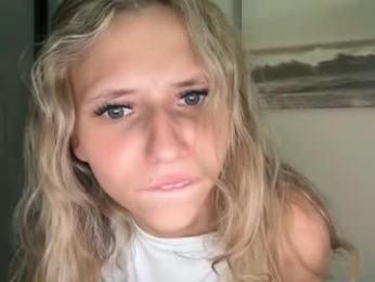 anyaa777 — Chaturbate recorded stream image, 19.02.2026 15:50