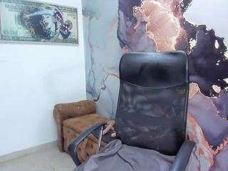 xcarlettt — Camsoda recorded stream image, 06.03.2025 07:30