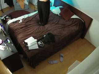 voyeurcam-julmodels-whitebed-2 — Camsoda recorded stream image, 20.02.2026 19:00