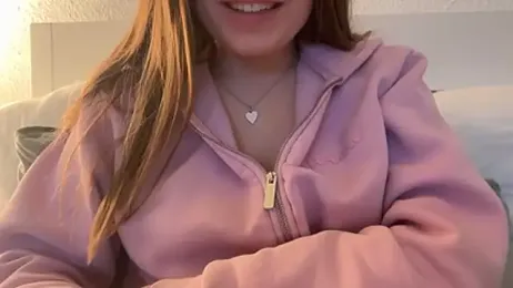 Lucyschickt — Stripchat recorded stream image, 22.02.2026 14:30