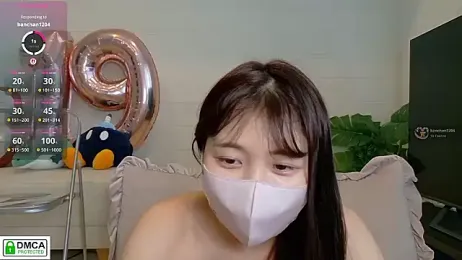 SUZU_ — Stripchat recorded stream image, 23.02.2026 00:00
