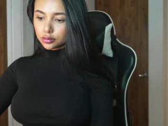 camilagomezz — Chaturbate recorded stream image, 24.02.2026 00:30