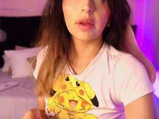 sofly-s — Camsoda recorded stream image, 06.03.2025 11:40