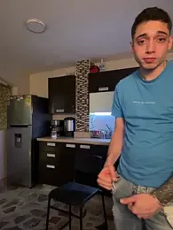 kevin_hotgirls — Stripchat recorded stream image, 27.02.2026 03:40