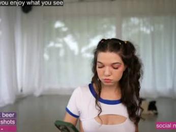 loollypop24 — Chaturbate recorded stream image, 27.02.2026 18:40