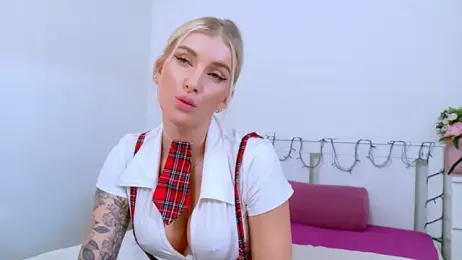 Lia_Benini — Stripchat recorded stream image, 28.02.2026 09:10