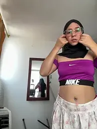sweetmuslim01 — Stripchat recorded stream image, 28.02.2026 16:00